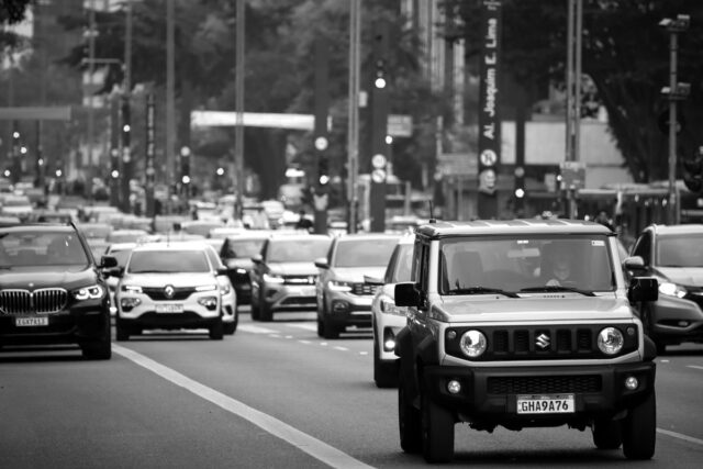 Cum funcționează cutia automată față de cea manuală