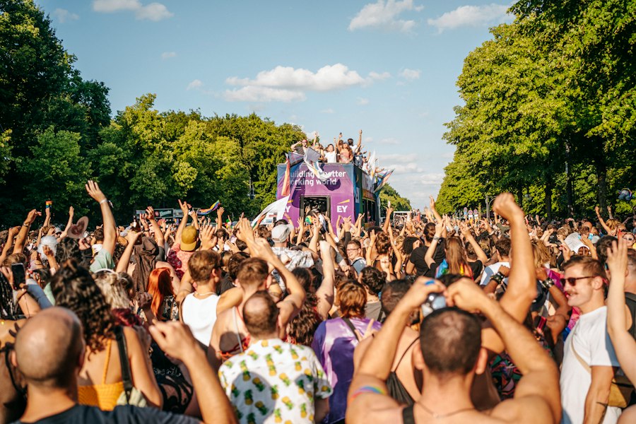 culture of techno festivals
